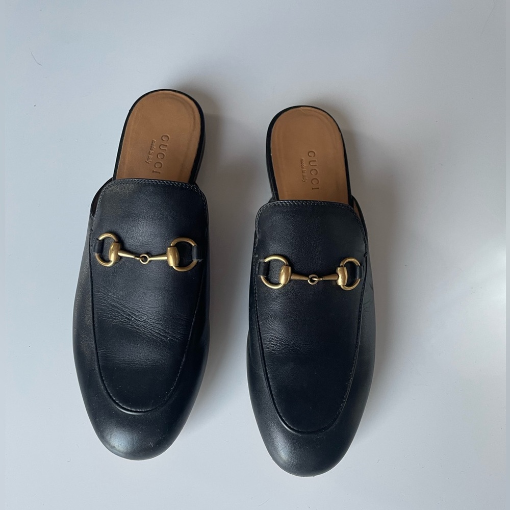 Gucci Princetown leather slipper for women